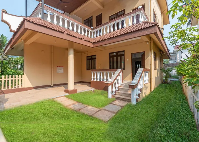 Candolim Beach Stay - 2 Minutes Walk To Beach